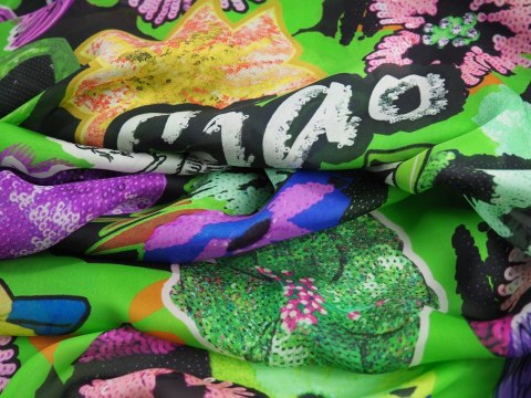 Jedwab Dolce&Gabbana - Aniołki na zieleni - kupon Jedwab Dolce&Gabbana - Aniołki na zieleni - kupon