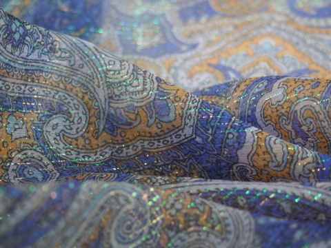 Jedwab szyfon - Paisley z metaliczną nitką Jedwab szyfon - Paisley z metaliczną nitką