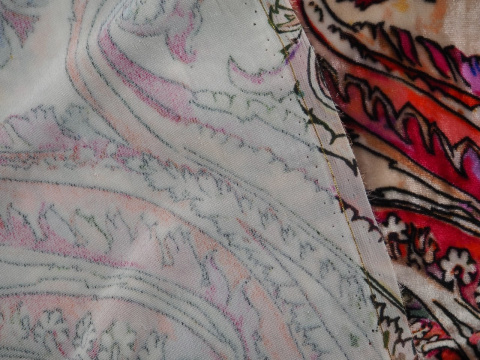 Welur jedwabny - Orientalny paisley- kupon 1.15 Welur jedwabny - Orientalny paisley- kupon 1.15