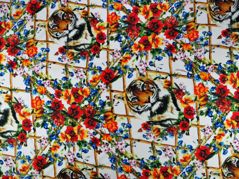 Jedwab Dolce&Gabbana - Tygrysy i kwiaty Jedwab Dolce&Gabbana - Tygrysy i kwiaty