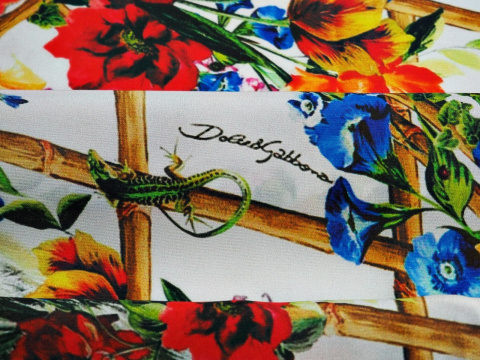 Jedwab Dolce&Gabbana - Tygrysy i kwiaty Jedwab Dolce&Gabbana - Tygrysy i kwiaty