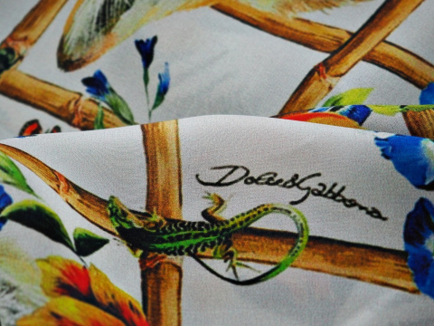 Jedwab Dolce&Gabbana - Tygrysy i kwiaty Jedwab Dolce&Gabbana - Tygrysy i kwiaty