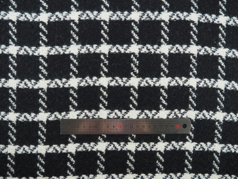 Wełna płaszczowa - Czarno-biała krata Wełna płaszczowa - Czarno-biała krata