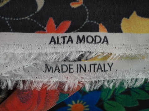 Jedwab Alta Moda - Kwiaty na graficie Jedwab Alta Moda - Kwiaty na graficie