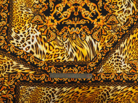 Wełna z wiskozą - Złote ornamenty i pantera Wełna z wiskozą - Złote ornamenty i pantera