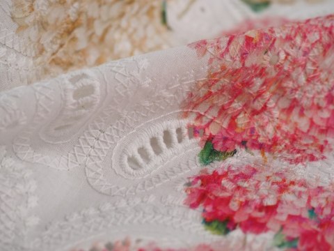 Bawełna ażurowa - Bzy na bieli Bawełna ażurowa - Bzy na bieli