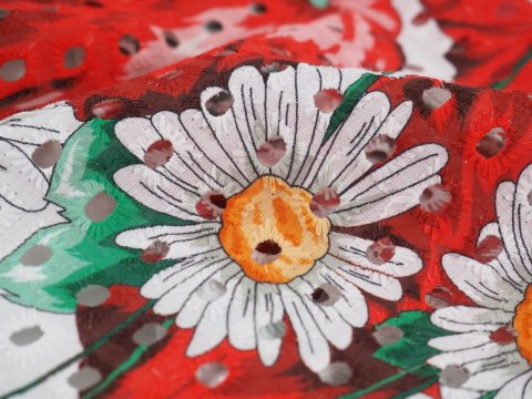Bawełna ażurowa - Maki i stokrotki Bawełna ażurowa - Maki i stokrotki