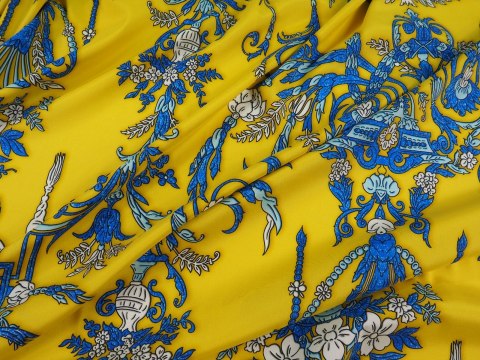 Jedwab elastyczny - Niebieskie ornamenty na żółci Jedwab elastyczny - Niebieskie ornamenty na żółci