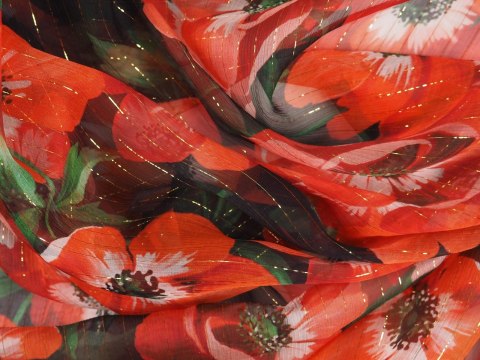 Jedwab szyfon - Pomarańczowe maki na czerni Jedwab szyfon - Pomarańczowe maki na czerni