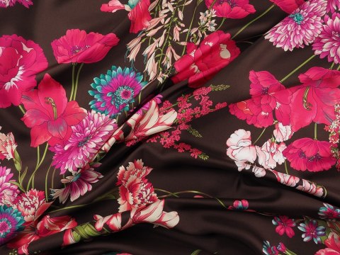 Jedwa twill - Fuksjowe kwiaty na brązie Jedwa twill - Fuksjowe kwiaty na brązie