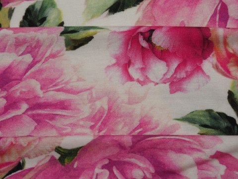 Dzianina wiskozowa - Różowe peonie na bieli Dzianina wiskozowa - Różowe peonie na bieli