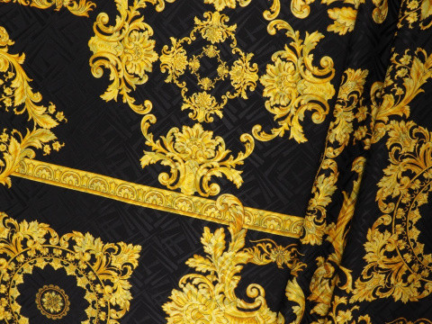 Jedwab - Złote ornamenty i wytłoczenia Jedwab - Złote ornamenty i wytłoczenia