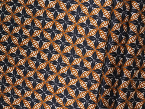 Poliester - Czarne i złote wzory geometryczne Poliester - Czarne i złote wzory geometryczne