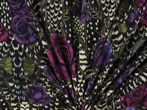 Dzianina wiskozowa - Fioletowe róże Roberto Cavalli Dzianina wiskozowa - Fioletowe róże Roberto Cavalli