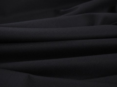 Wełna sygnowana - Klasyczna czerń Wełna sygnowana - Klasyczna czerń