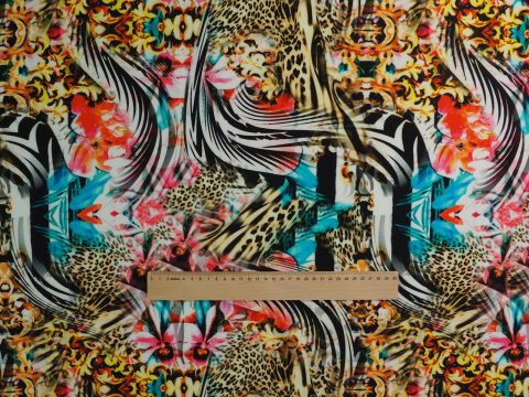 Silki - Abstrakcyjny wzór, ornamenty i pantera Silki - Abstrakcyjny wzór, ornamenty i pantera
