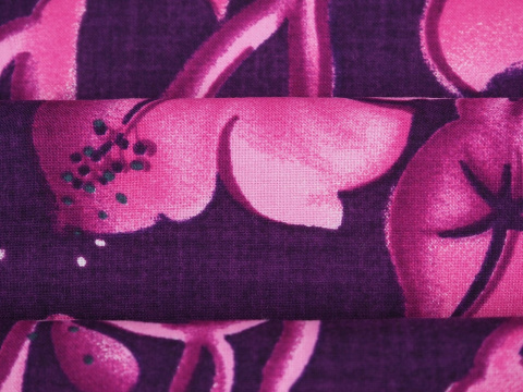 Wiskoza - Różowe ornamenty na fiolecie Wiskoza - Różowe ornamenty na fiolecie