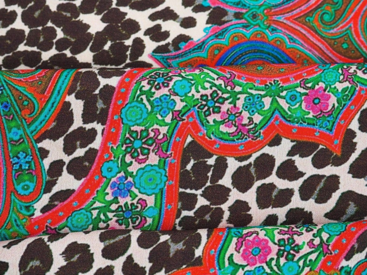 jedwab krepa ornamenty na panterze jedwab krepa ornamenty na panterze