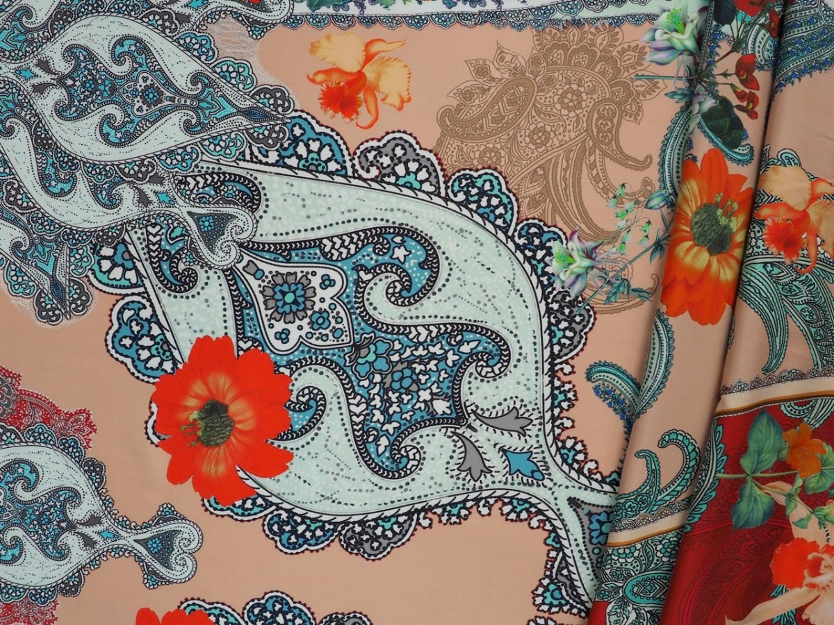 jedwab elastyczny etro ornamenty i kwiaty panel jedwab elastyczny etro ornamenty i kwiaty panel