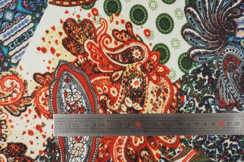 Dzianina "etro" - Arabskie wzory zielone akcenty Dzianina "etro" - Arabskie wzory zielone akcenty