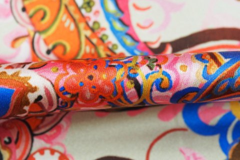 Jedwab Alta Moda - Paisley elastyczny - kupon 2.1 Jedwab Alta Moda - Paisley elastyczny - kupon 2.1