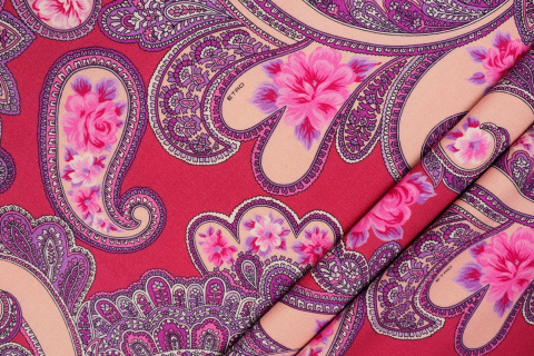 Wełna Etro - Różowy paisley i róże Wełna Etro - Różowy paisley i róże