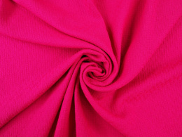 chanelka w kolorze neonowego różu